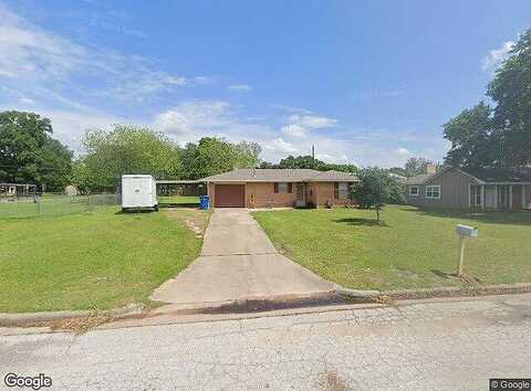 10Th, HEMPSTEAD, TX 77445