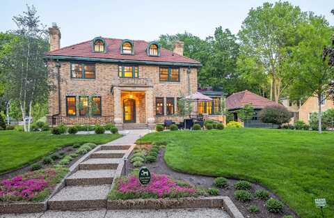 Woodlawn, SAINT PAUL, MN 55105