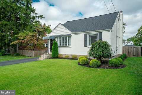 Hillcrest, HAVERTOWN, PA 19083