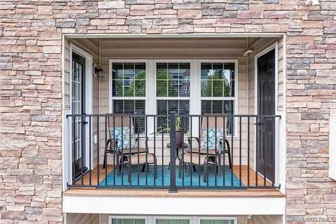 Briars Cir, Midlothian, VA 23114