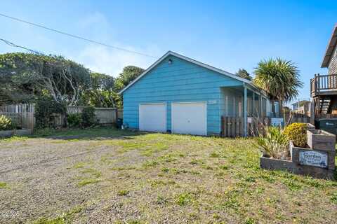 1136 SW 8th, Newport, OR 97365
