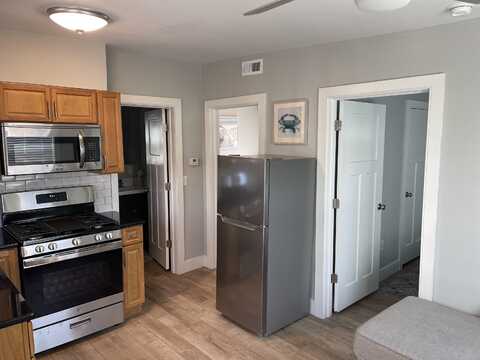 100 E Poplar Avenue, Wildwood, NJ 08260