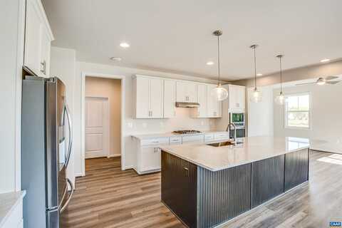 108 REBECCA CT, Stuarts Draft, VA 24477