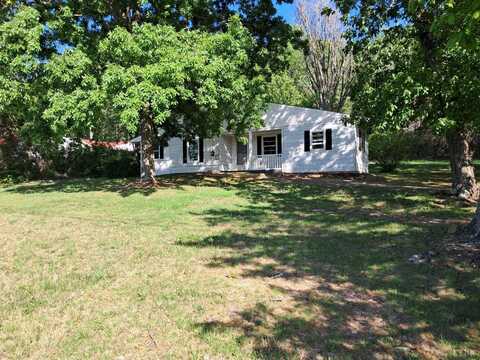 6019 Wards Road, Evington, VA 24550