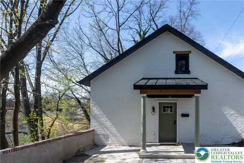 160 Spring Street, West Easton Boro, PA 18042