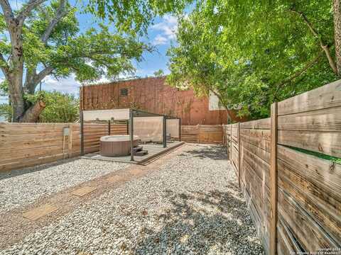 Cherry, SAN ANTONIO, TX 78202