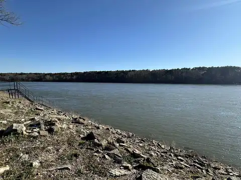 715 ARNOLD, Savannah, TN 38372