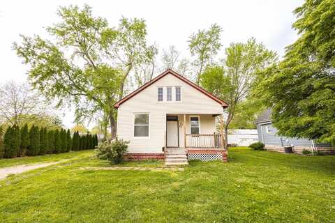 47 W Poplar Street, Mascoutah, IL 62258