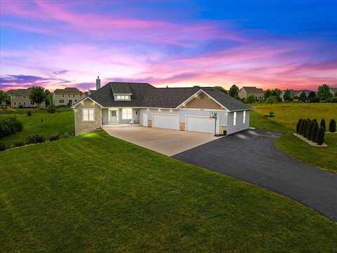 Misty Ridge, GRAFTON, WI 53024