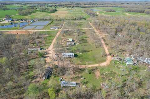 17 Polly Lane, Fairdealing, MO 63939