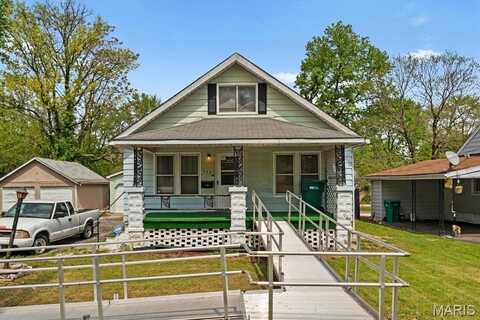 445 Jerome Ln, Cahokia, IL 62206
