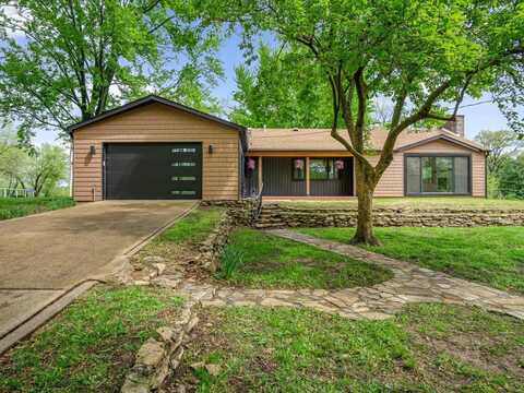 902 E Broadway Street, Sparta, IL 62286