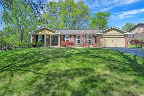 1513 Royal Crest Court, Chesterfield, MO 63017