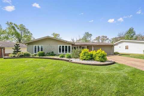 419 Breezewood Drive, Ballwin, MO 63011