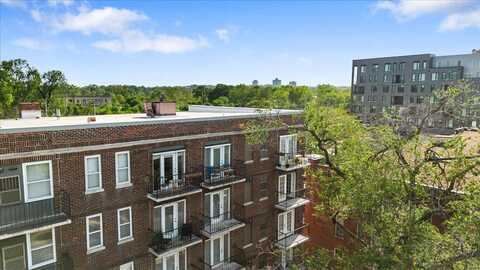 5630 Pershing Avenue, Saint Louis, MO 63112