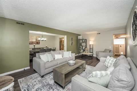 508 Coeur De Royale Drive, Saint Louis, MO 63141