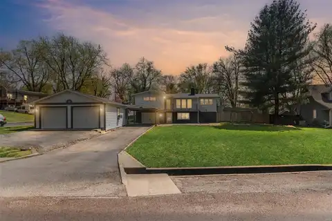 32 Marlo Drive, Belleville, IL 62226