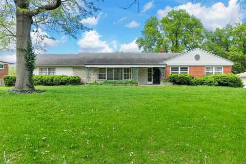 7 Biritz Drive, Saint Louis, MO 63137