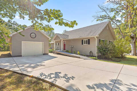 Whitt, LOOKOUT MOUNTAIN, GA 30750