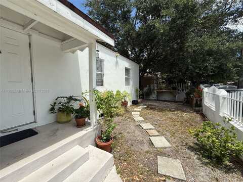 275 NW 46th St, Miami, FL 33127