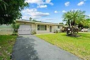 6321 Thomas St, Hollywood, FL 33024