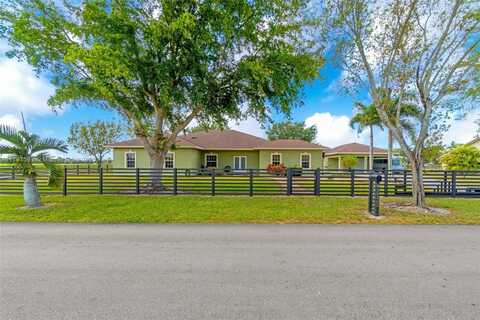 19302 SW 292nd St, Homestead, FL 33030