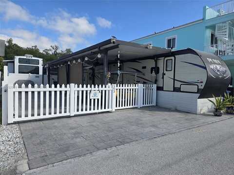325 Calusa Street Lot 353, Key Largo, FL 33037