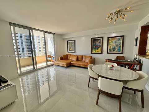 808 Brickell Key Dr, Miami, FL 33131