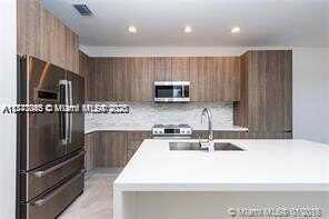 7230 NW 103 PATH, Doral, FL 33178