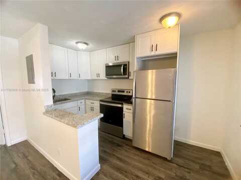1030 N Victoria Park Rd, Fort Lauderdale, FL 33304