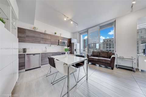151 SE 1st St, Miami, FL 33131