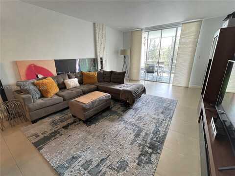 3660 NE 166th St, North Miami Beach, FL 33160