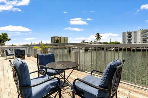8080 Tatum Waterway Dr, Miami Beach, FL 33141