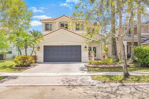943 Golden Cane Dr, Weston, FL 33327