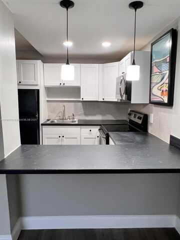 301 NW 177th St, Miami Gardens, FL 33169
