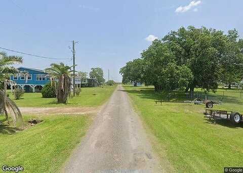 Linda, ANAHUAC, TX 77514