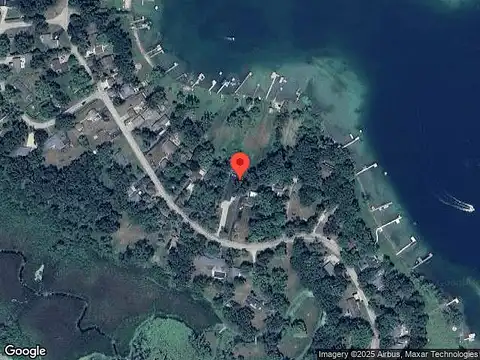 Tombeau, GENOA CITY, WI 53128