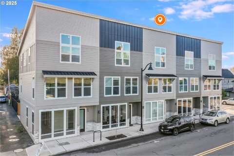 Sw Pine St #203, Sherwood, OR 97140