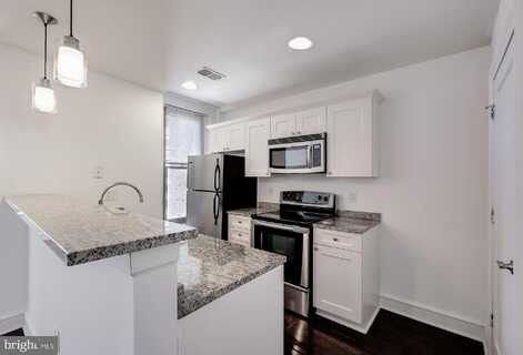 Chestnut St, Philadelphia, PA 19103