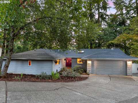 Leafy, LAKE OSWEGO, OR 97034