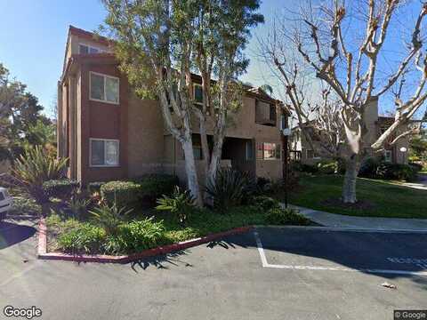 Bluewater Ln, Huntington Beach, CA 92649