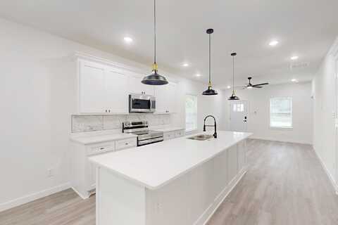Mill Street #A, Gainesville, TX 76240