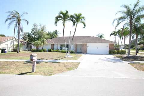 990 Hickory Trl, Wellington, FL 33414