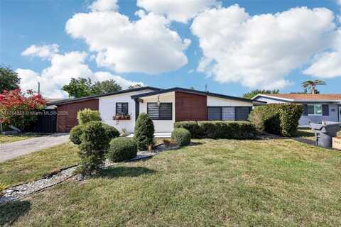 6451 Coolidge St, Hollywood, FL 33024