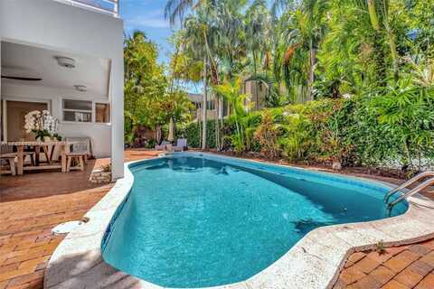 4410 Brighton Pl, Miami, FL 33133