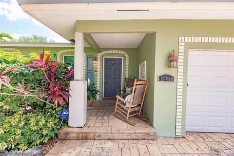 11560 NW 26th St, Plantation, FL 33323