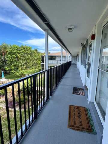1431 S 14th Ave, Hallandale Beach, FL 33020
