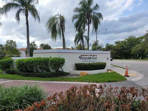 1078 N Hiatus Rd, Pembroke Pines, FL 33026