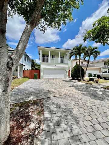 3141 NE 3rd Dr, Homestead, FL 33033