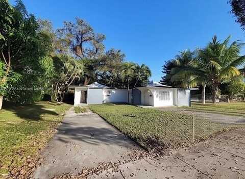 18447 NE 1st Ave, Miami, FL 33179